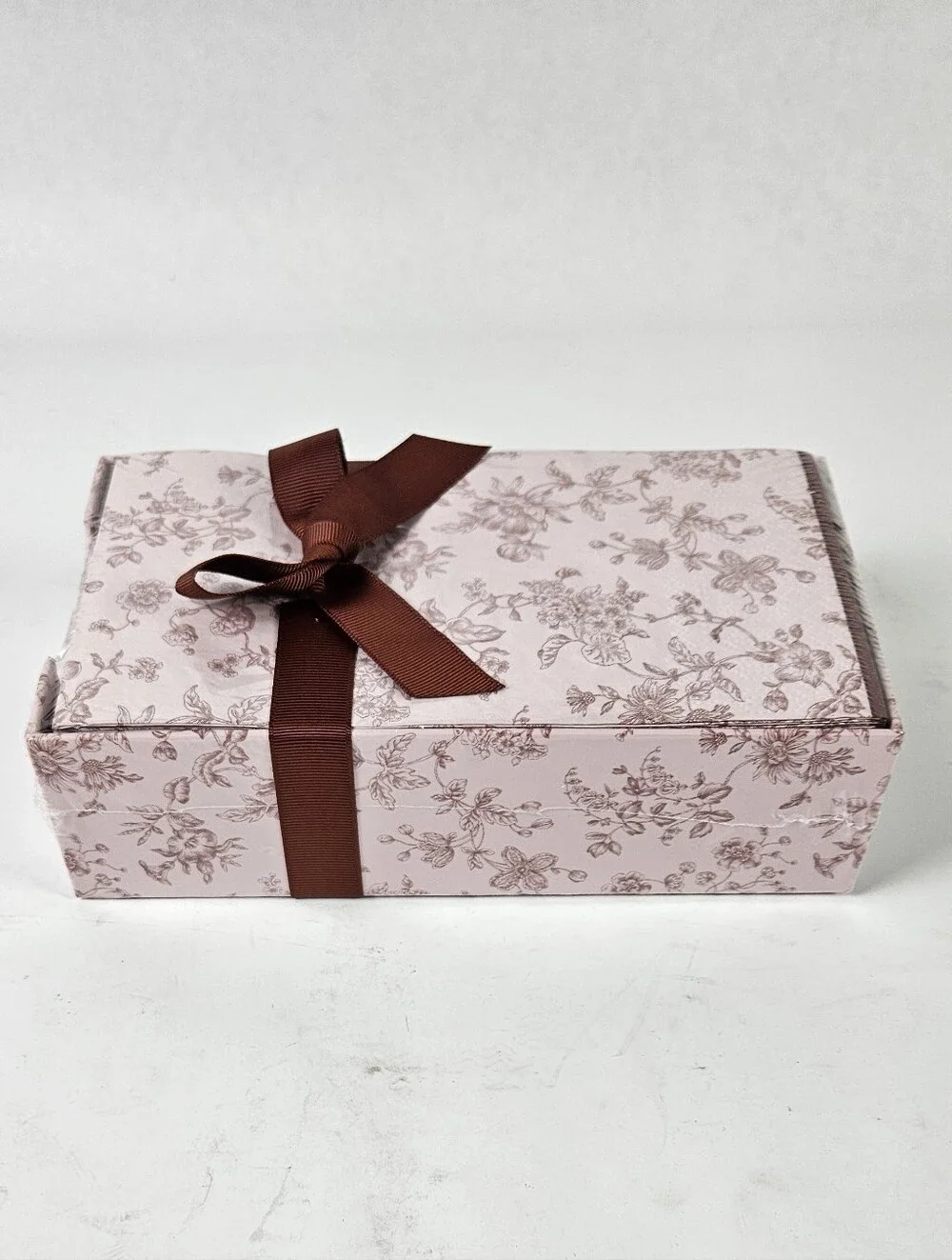 Laura Ashley Napkins 40 PAPER GUEST NAPKINS PINK/BURGUNDY  NICE NEW SEALED